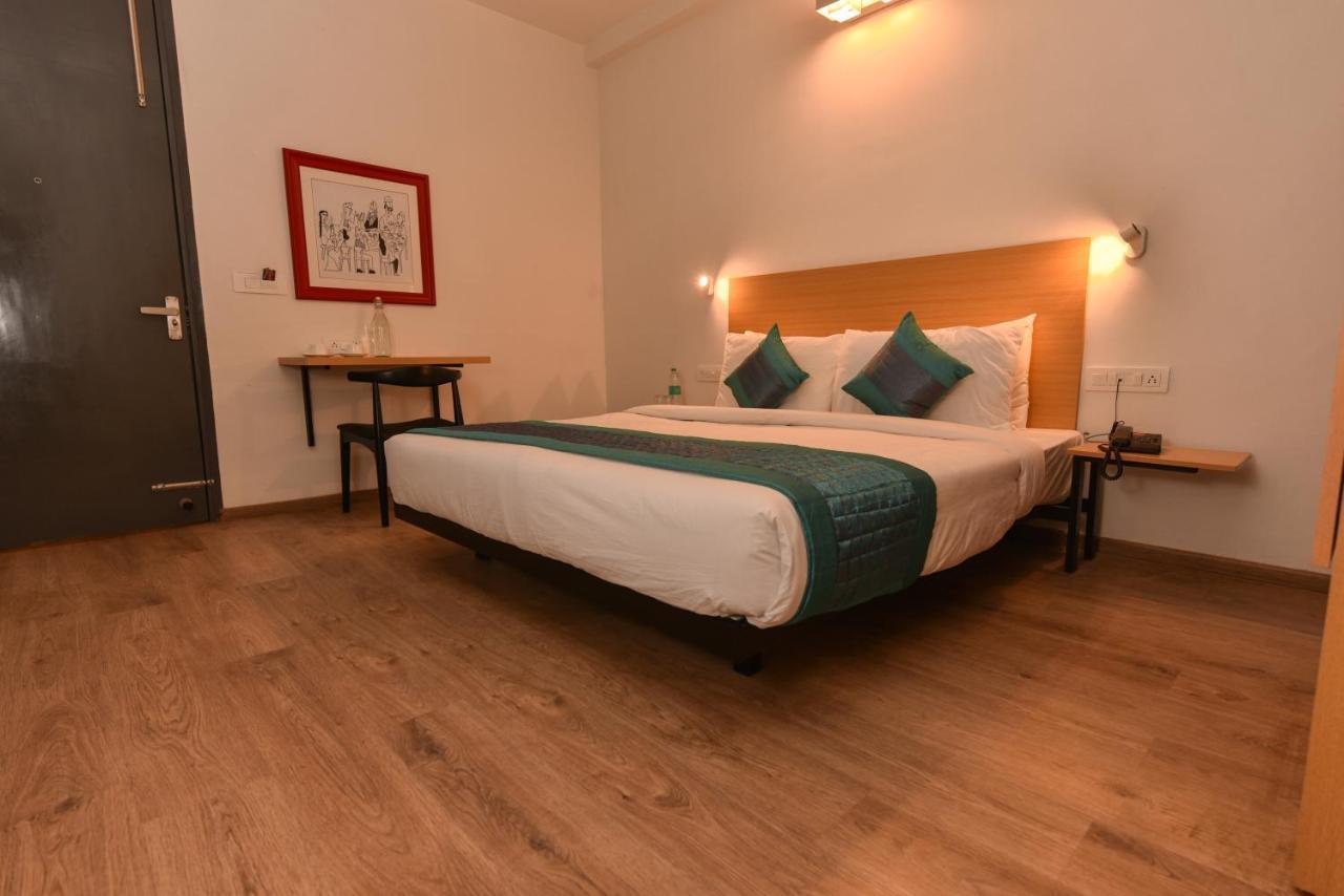Hotel Admire Inn "Near Atal Chowk, Sector 15, Vasundhara" 加济阿巴德 外观 照片