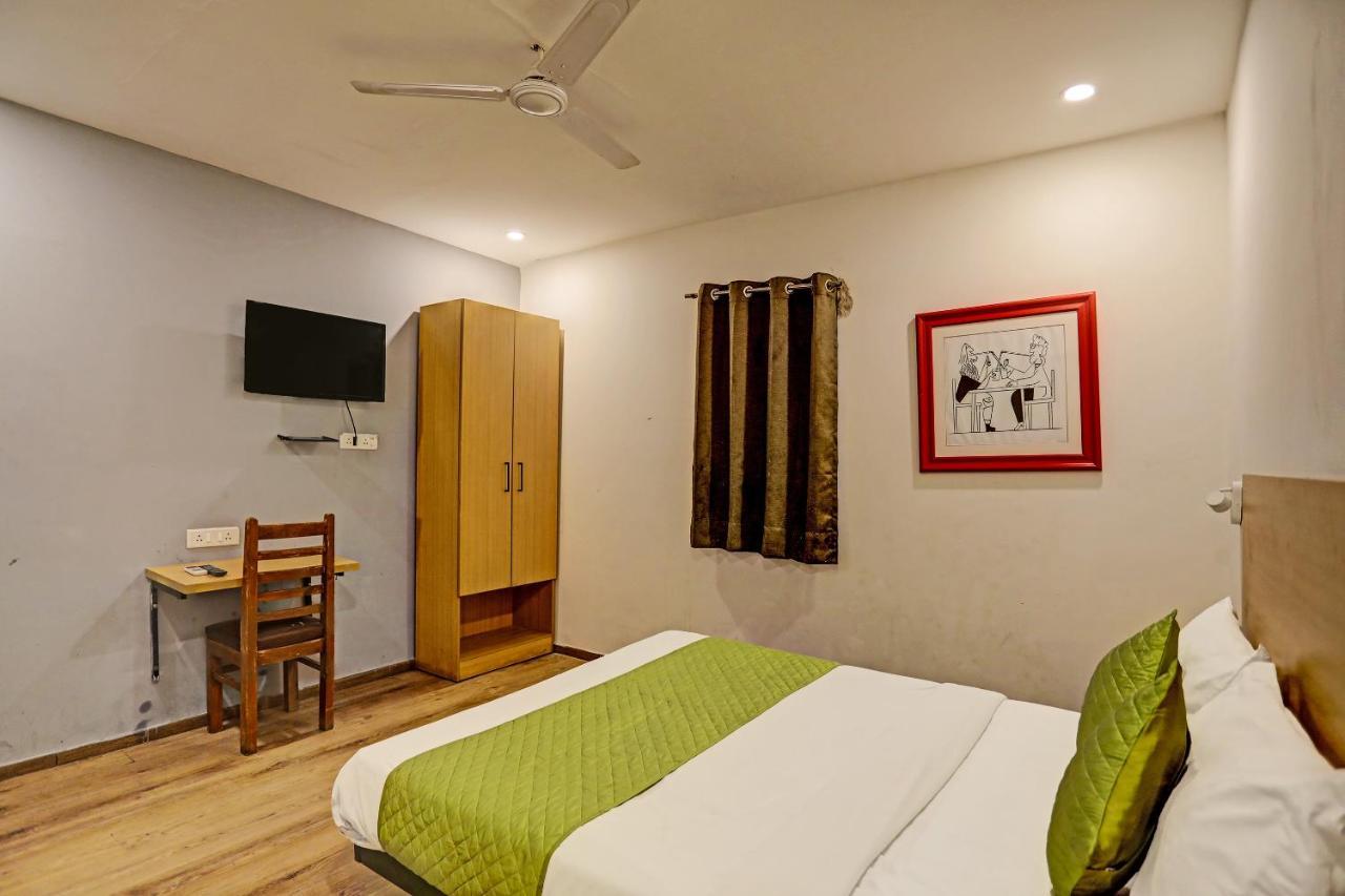 Hotel Admire Inn "Near Atal Chowk, Sector 15, Vasundhara" 加济阿巴德 外观 照片