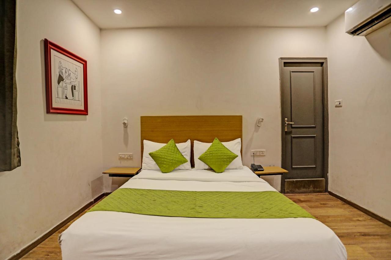 Hotel Admire Inn "Near Atal Chowk, Sector 15, Vasundhara" 加济阿巴德 外观 照片